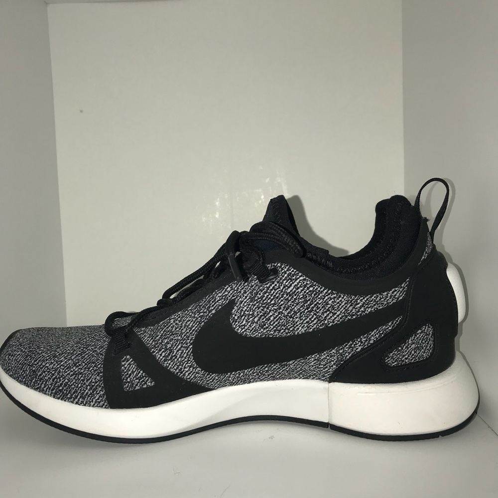 Nike duel racer shoes
